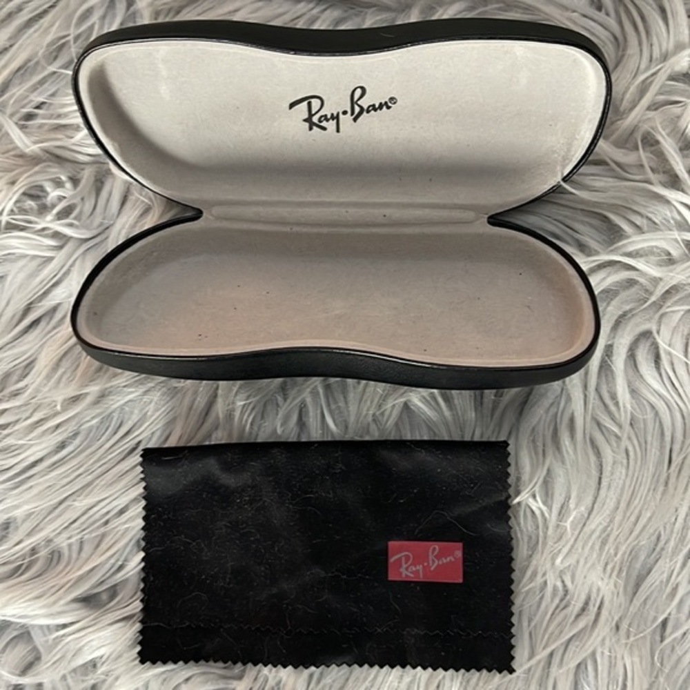 Ray Ban Eyeglass‎ Hard Case